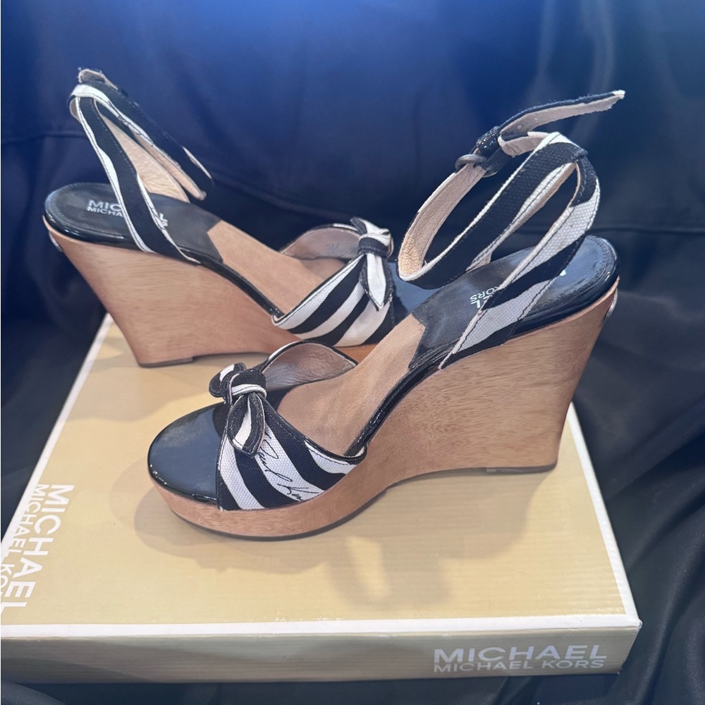 Michael Kors Black and White Strappy Wedges - Picture 10 of 15